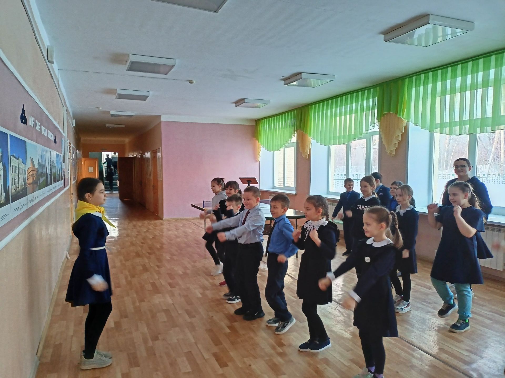 Учащиеся Петровскозаводской школы провели Всероссийскую зарядку