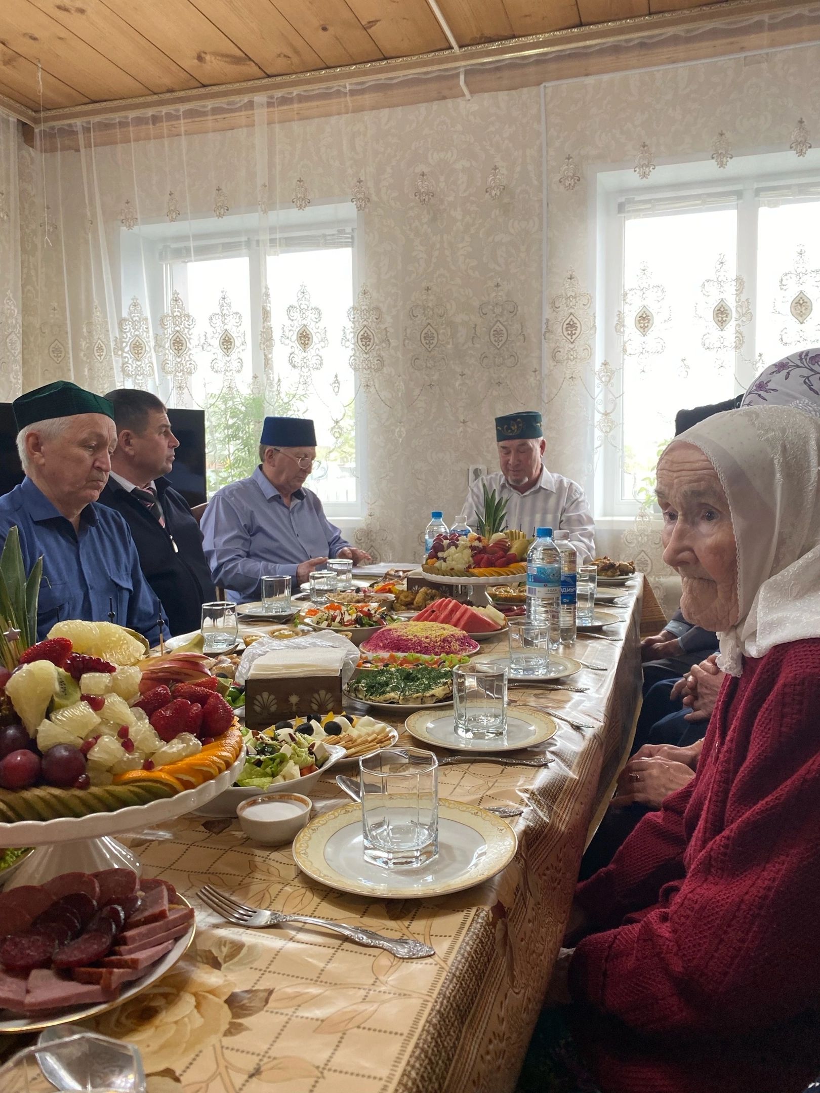 Галия апаның юбилеен Коръән ашы итеп үткәрделәр