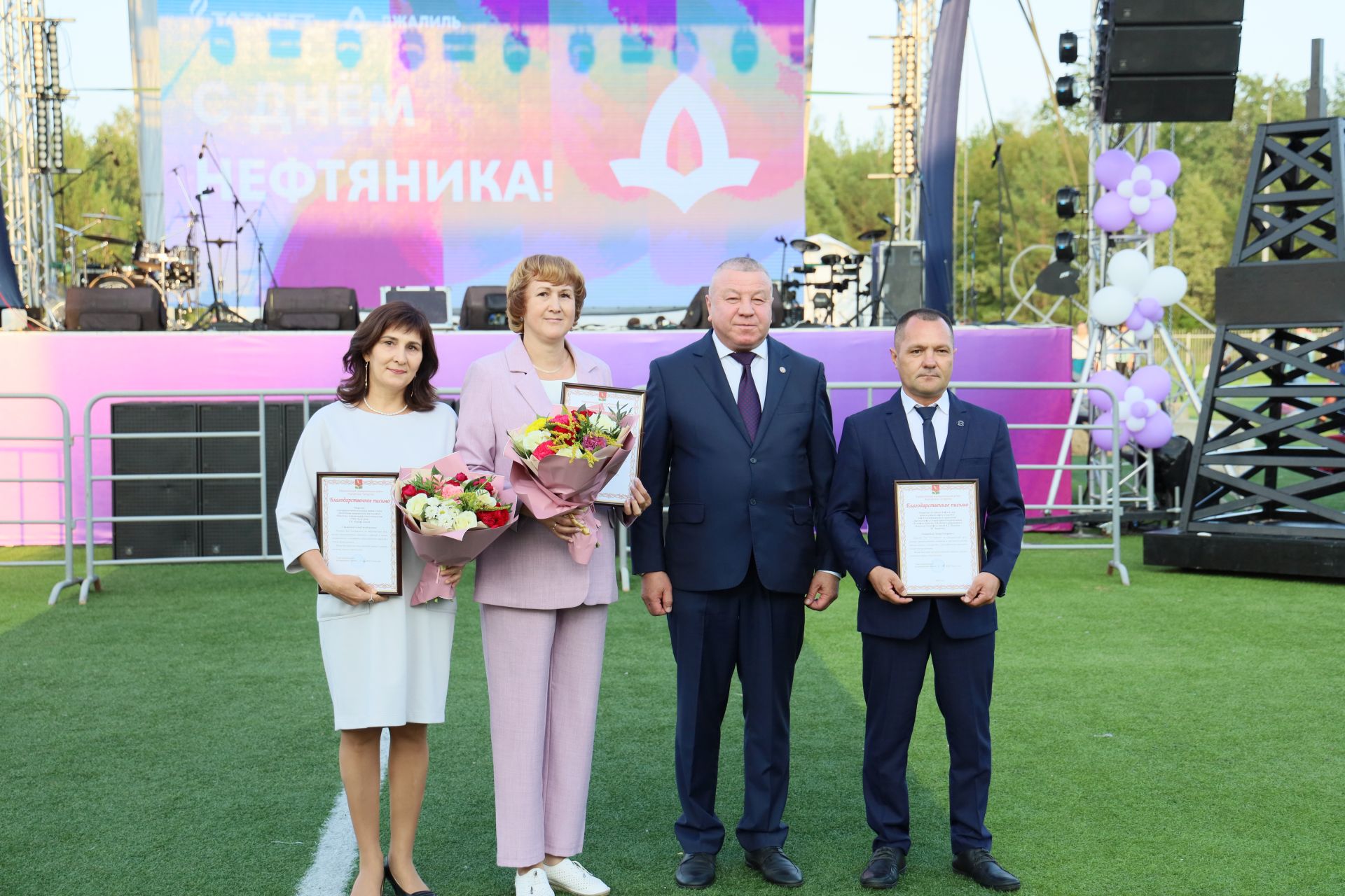 В Джалиле прошли тожества, посвященные профессиональному празднику - Дню работников нефтяной и газовой промышленности