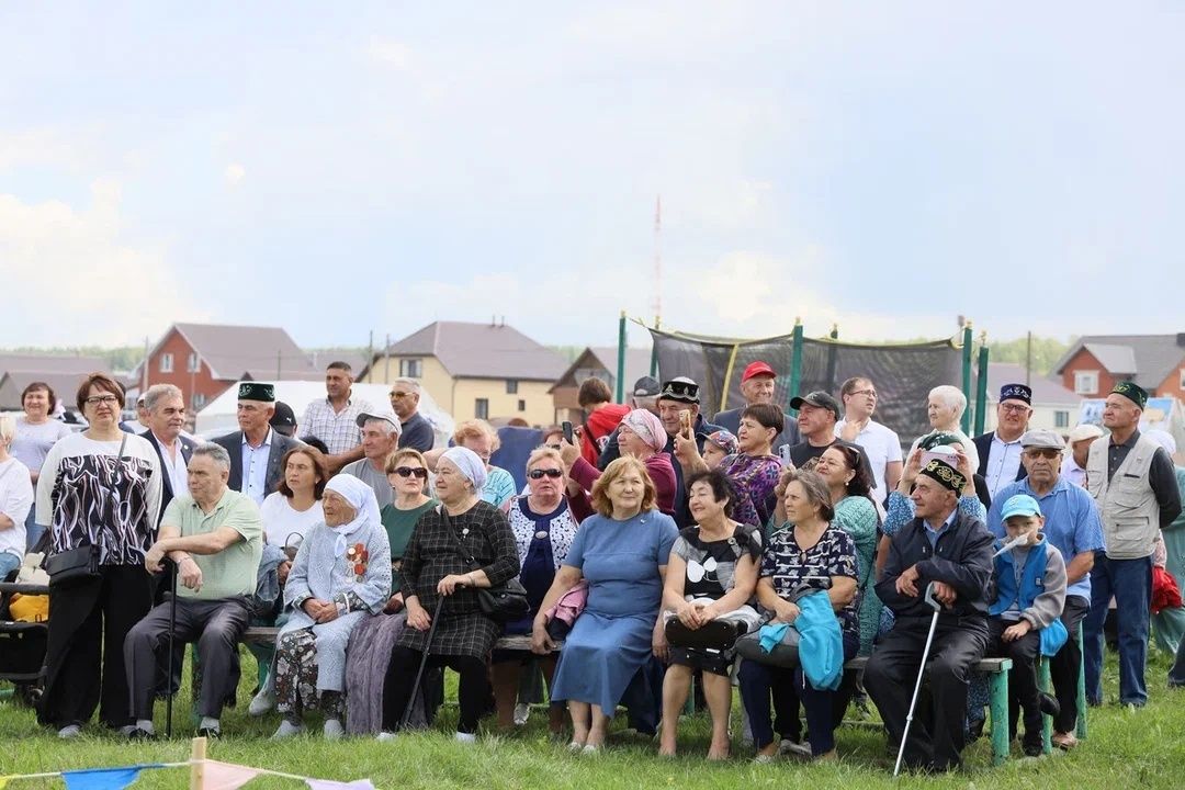 Фоторепортаж с праздничной  программы «Туган авылым – гомер бишегем» посвященная 100-летию деревни Новый Мензелябаш Сармановского района