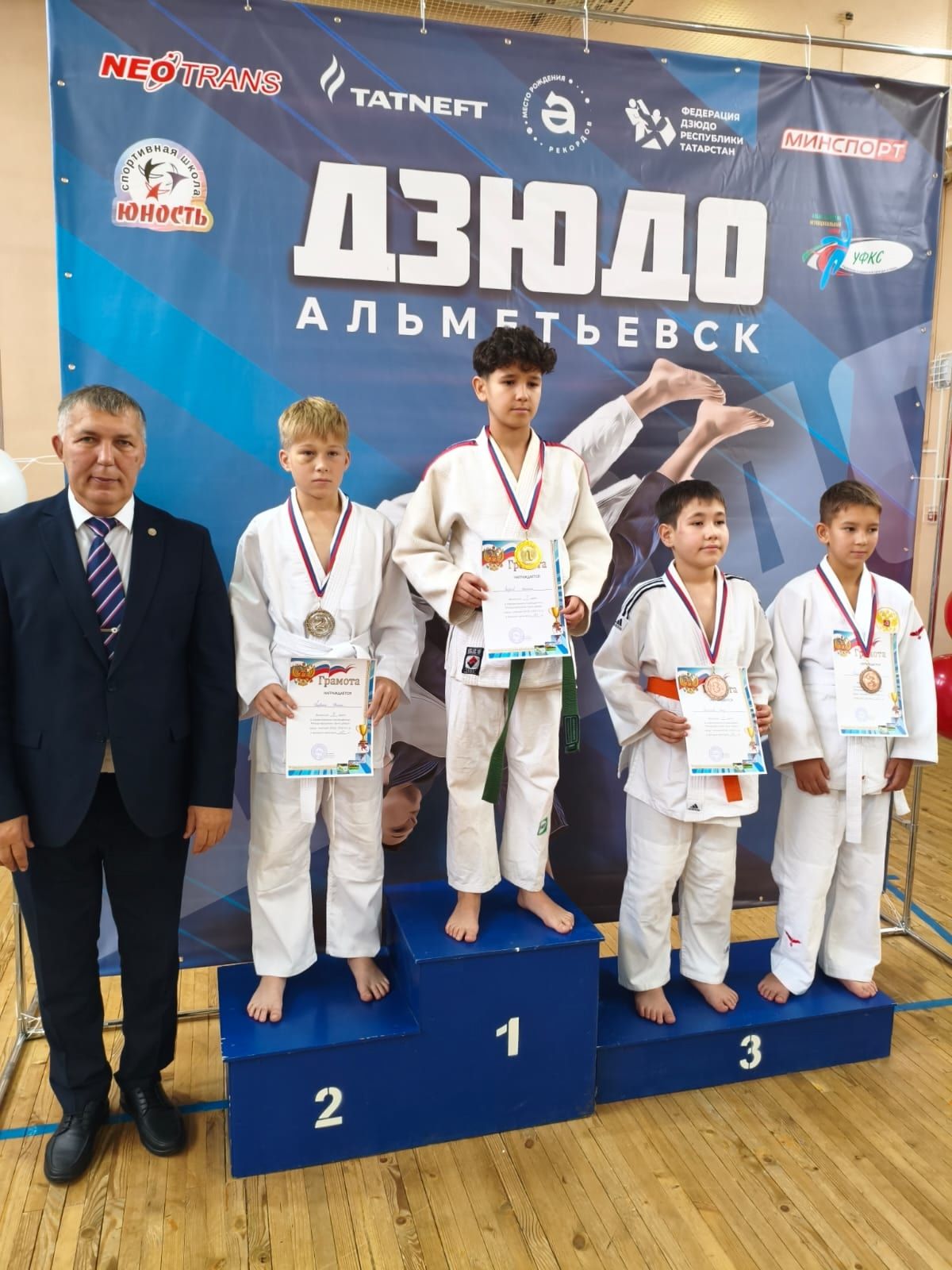 Сармановские дзюдоисты успешно выступили на турнире в Альметьевске