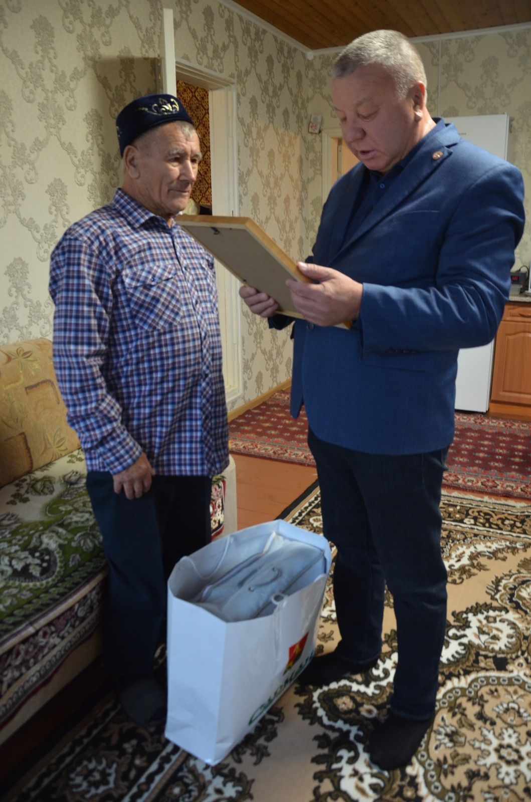 Рафаэль абый туксанда да тегү тегә