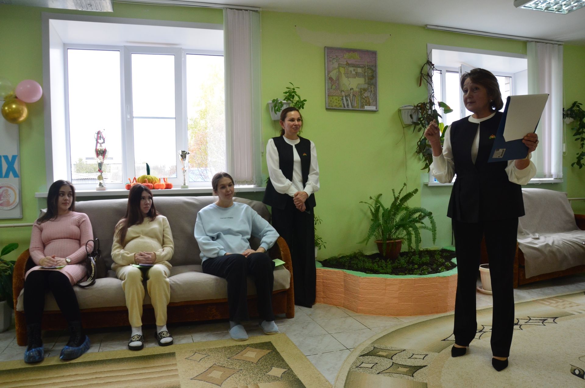 “Шәфкать” үзәге булачак әниләрне кунакка чакырды