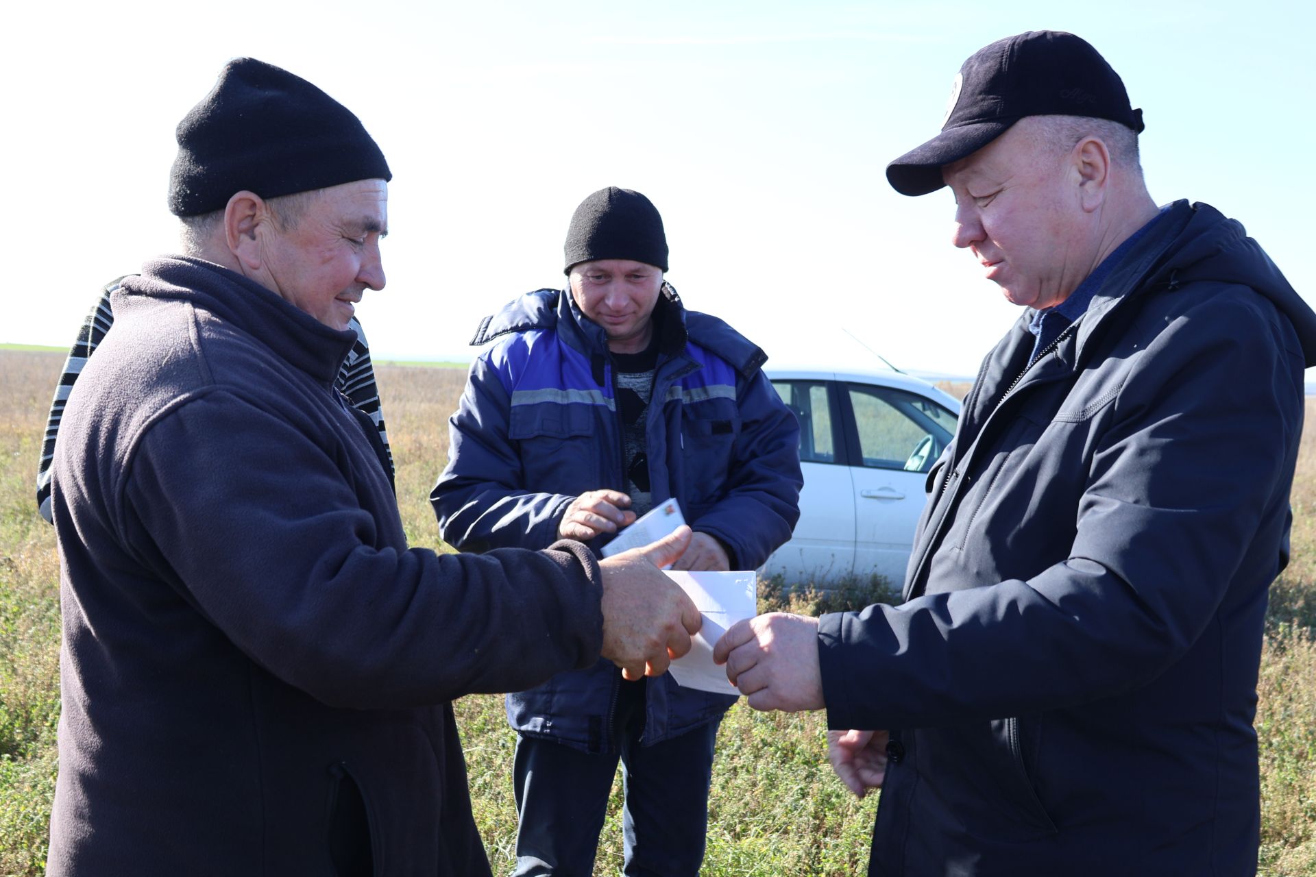 В районе определили передовиков уборки
