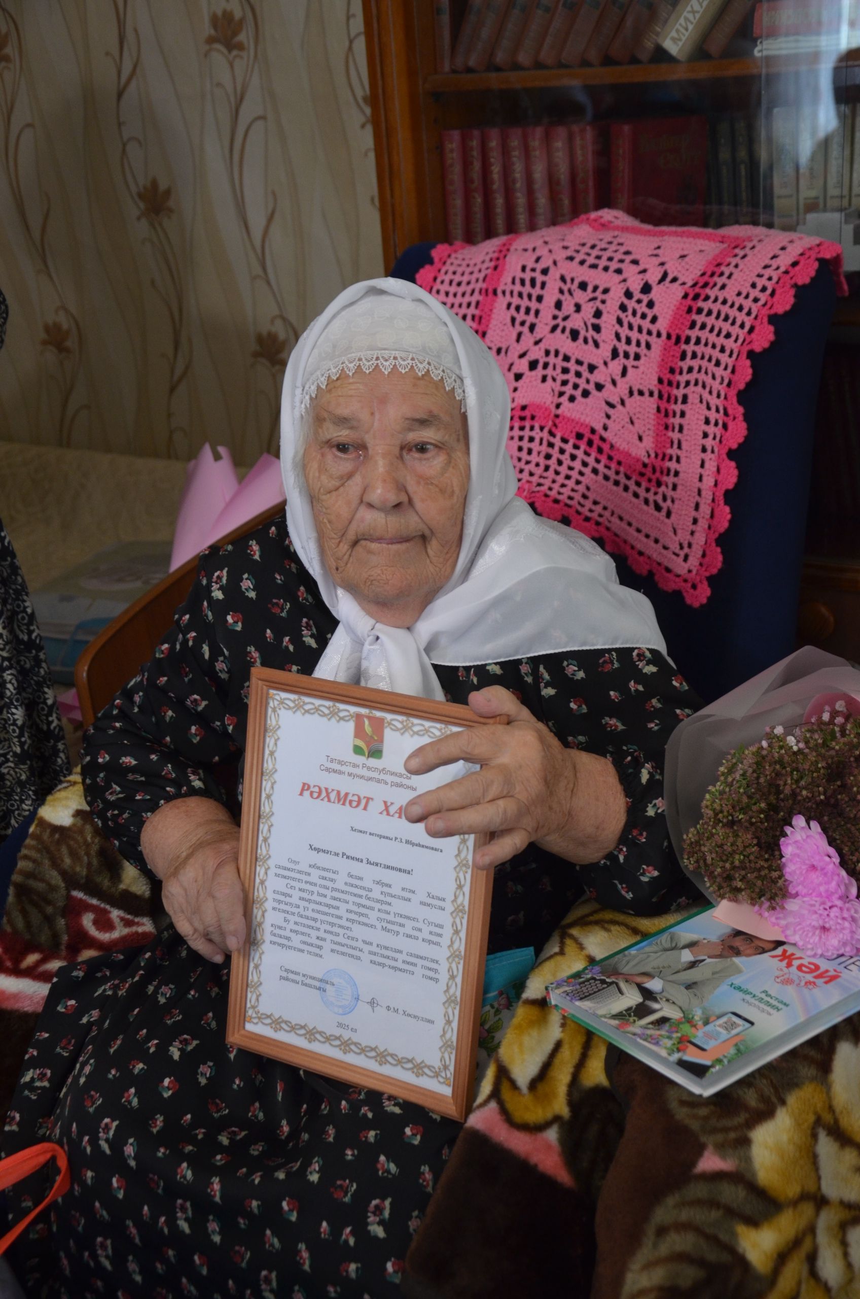 90 яшен тутырган Римма апа юбилеен үзе алып барды