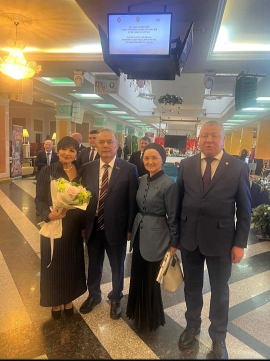Шәрләрәмә авыл җирлеге башлыгын  Татарстан Рәисе бүләкләде