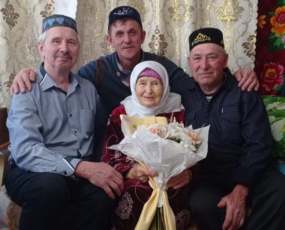 Мәрьям апа «Сарман»ны бүген дә күзлексез укый