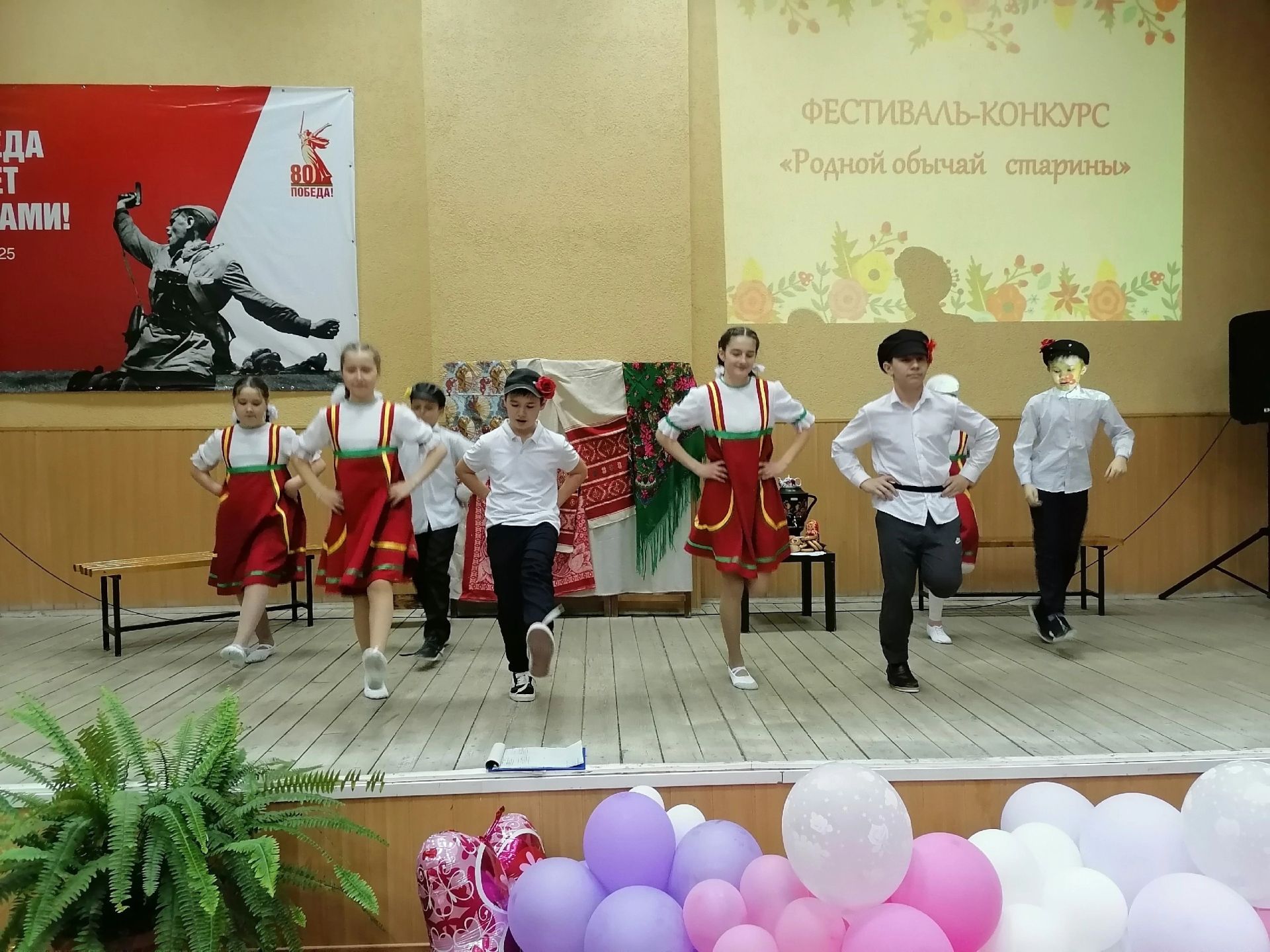 Яркий фестиваль «Многонациональное разноцветие» собрал гостей в Джалильской гимназии