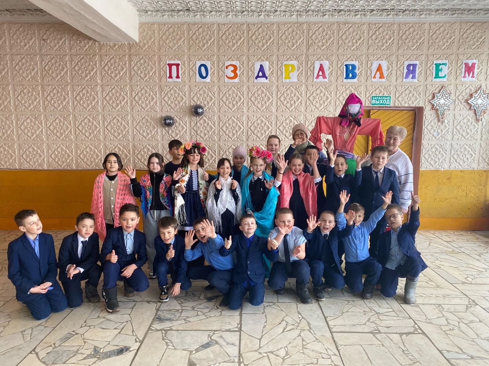 Сарманга Нәүрүзбикә килде