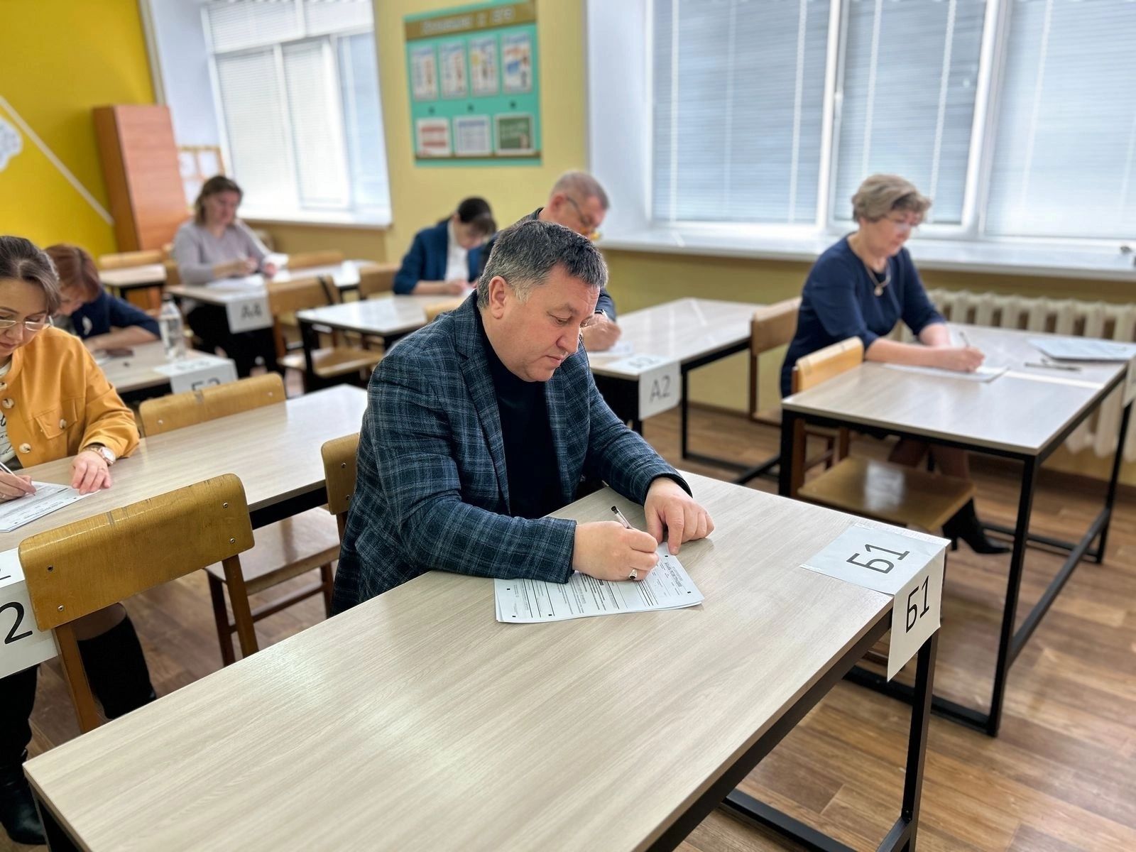 Родители Сарманово сдали пробный ЕГЭ по математике в рамках всероссийской акции