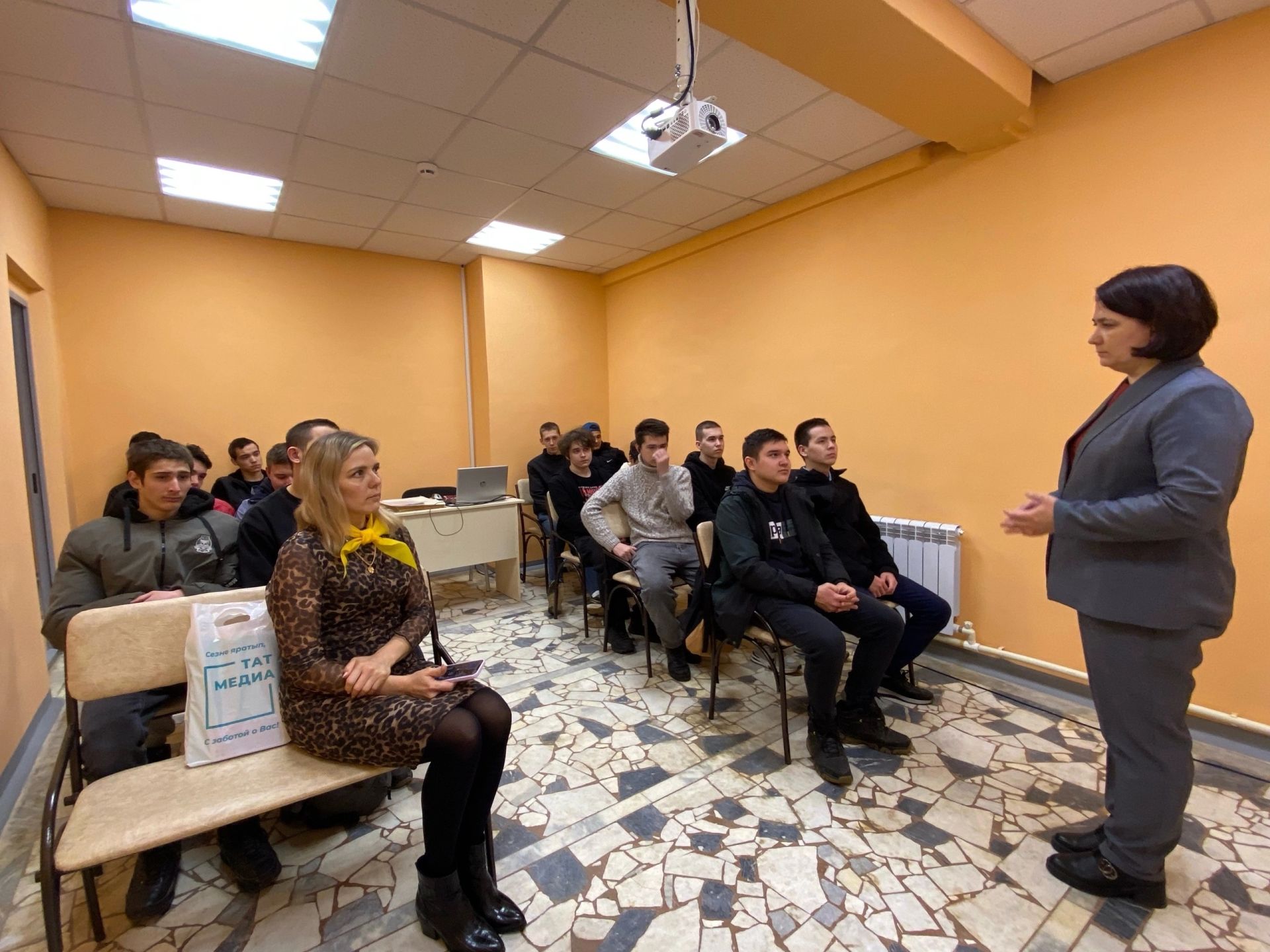 Район архивында “Сарман” газетасы белән бергә тарих саклана