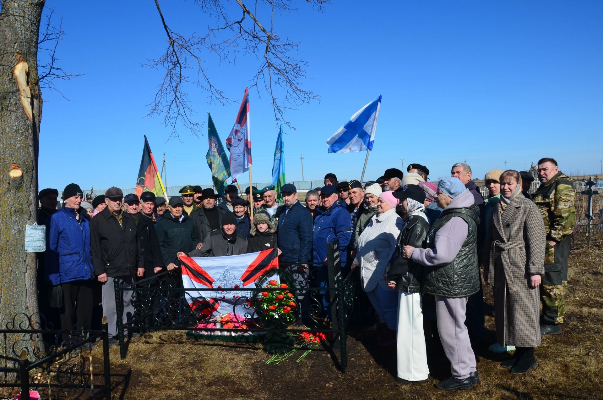 Александровкада сугыш чоры ятимнәренә истәлек тактасы урнаштырдылар