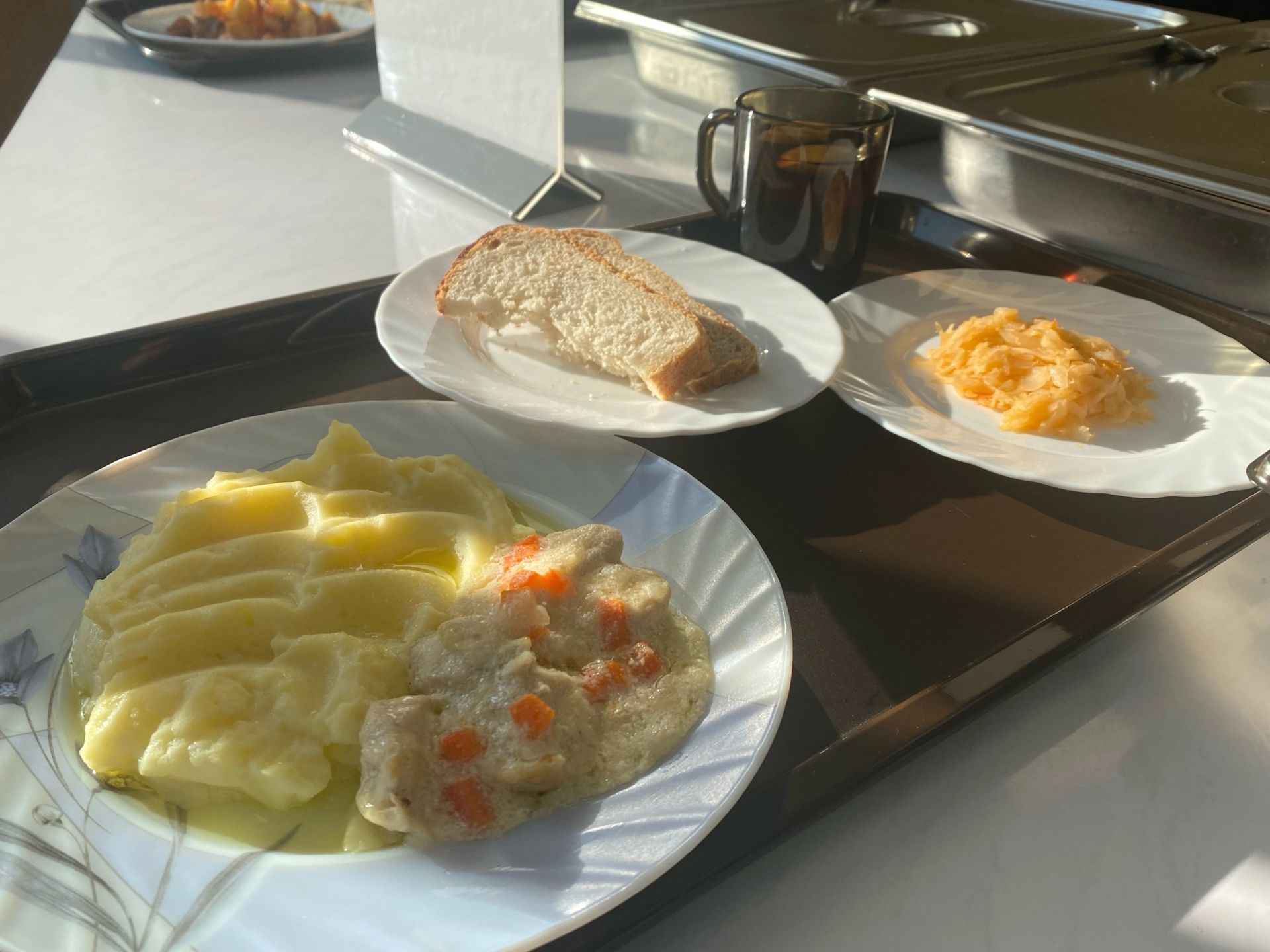 Сарман гимназиясендә әти-әниләрне сыйладылар