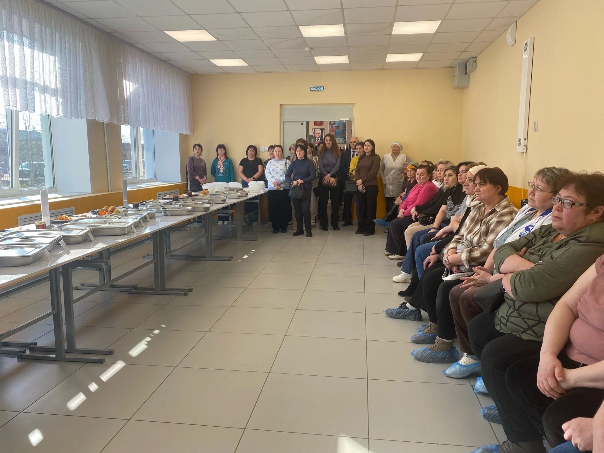 Сарман гимназиясендә әти-әниләрне сыйладылар