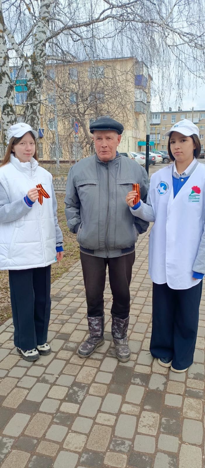 Джалильская первая школа присоединилась к международной акции «Георгиевская лента» — Сарманово чтит память героев
