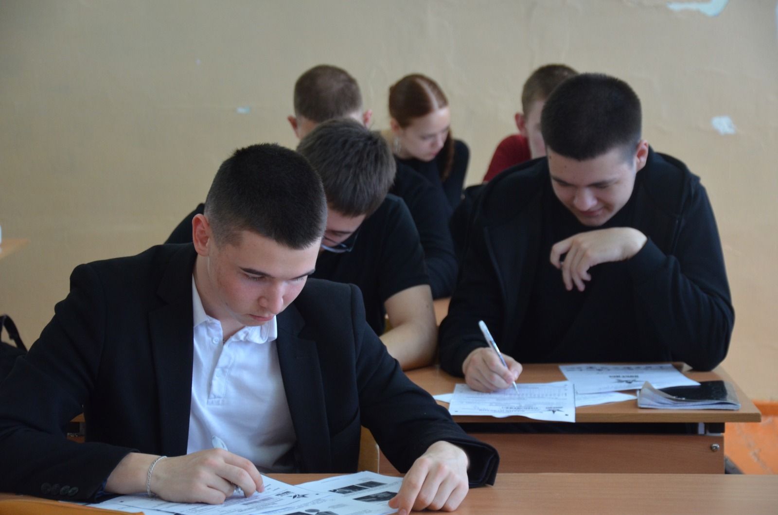 В Сармановской средней школе написали «Диктант Победы»