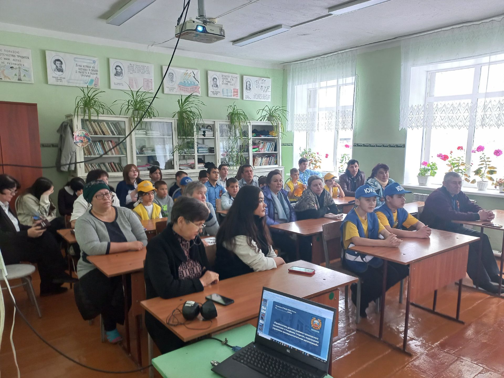 Профилактика ДТП с детьми: эксперт назвала главные ошибки пешеходов и водителей