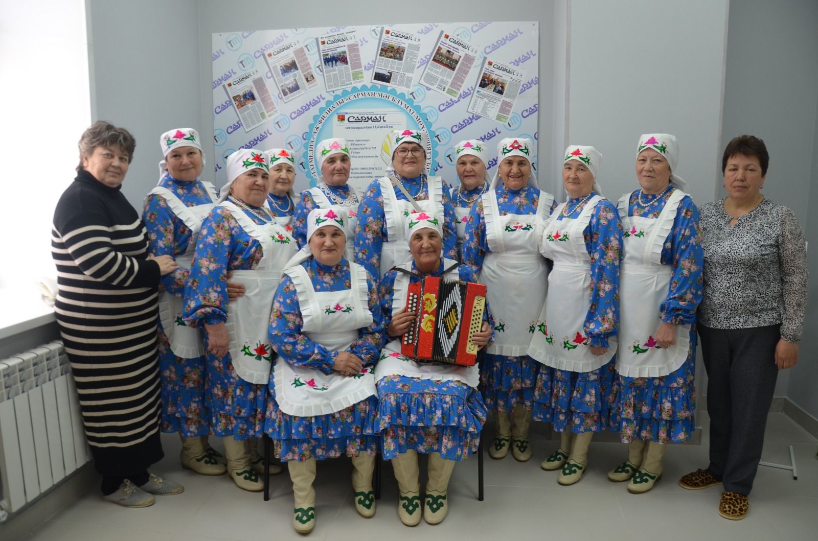 “Чишмә” ансамбле матбугат үзәгенә кунакка килде