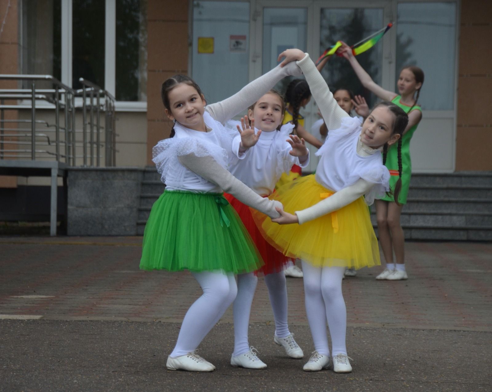 «Зәңгәр яулык» сугыш елларына алып кайтты