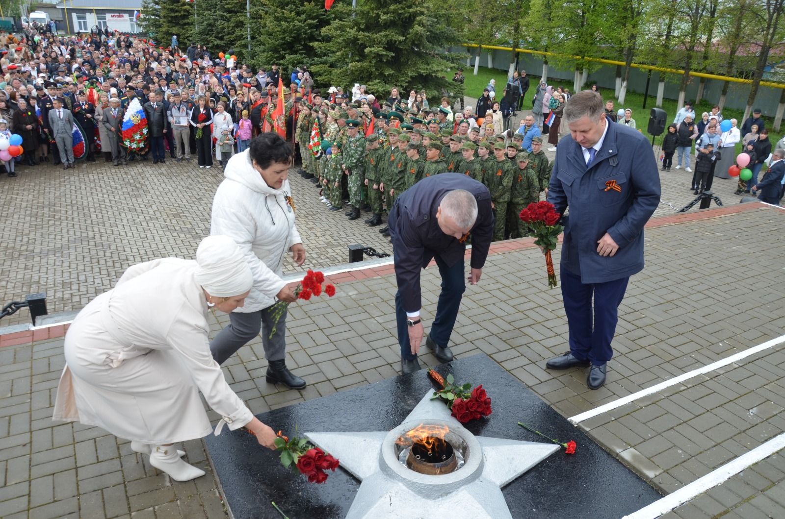 Һәлак булганнарны Үзәк Ял паркында искә алдылар
