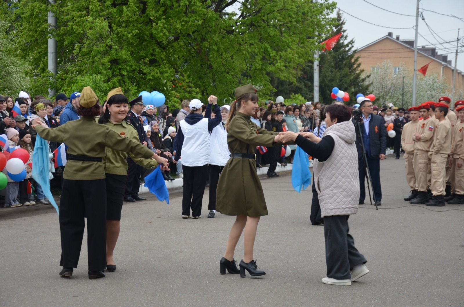 «Зәңгәр яулык» сугыш елларына алып кайтты