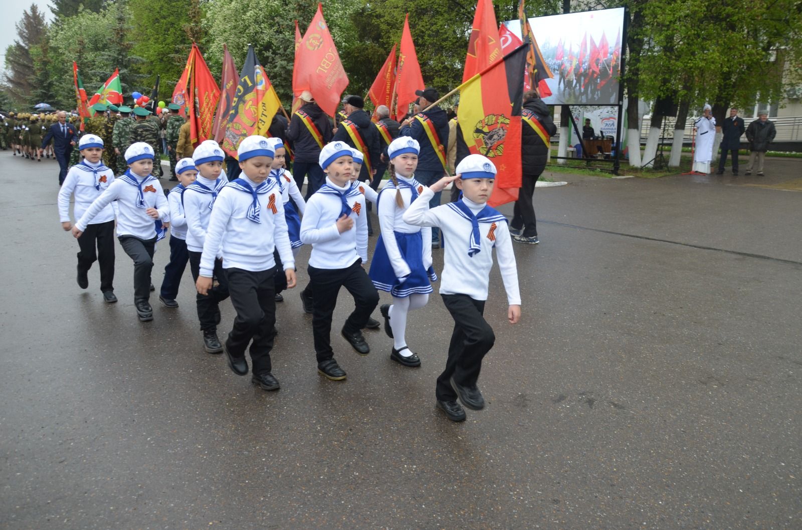 Парад, елдагыча, бәйрәмнең иң дулкынландыргыч өлеше булды