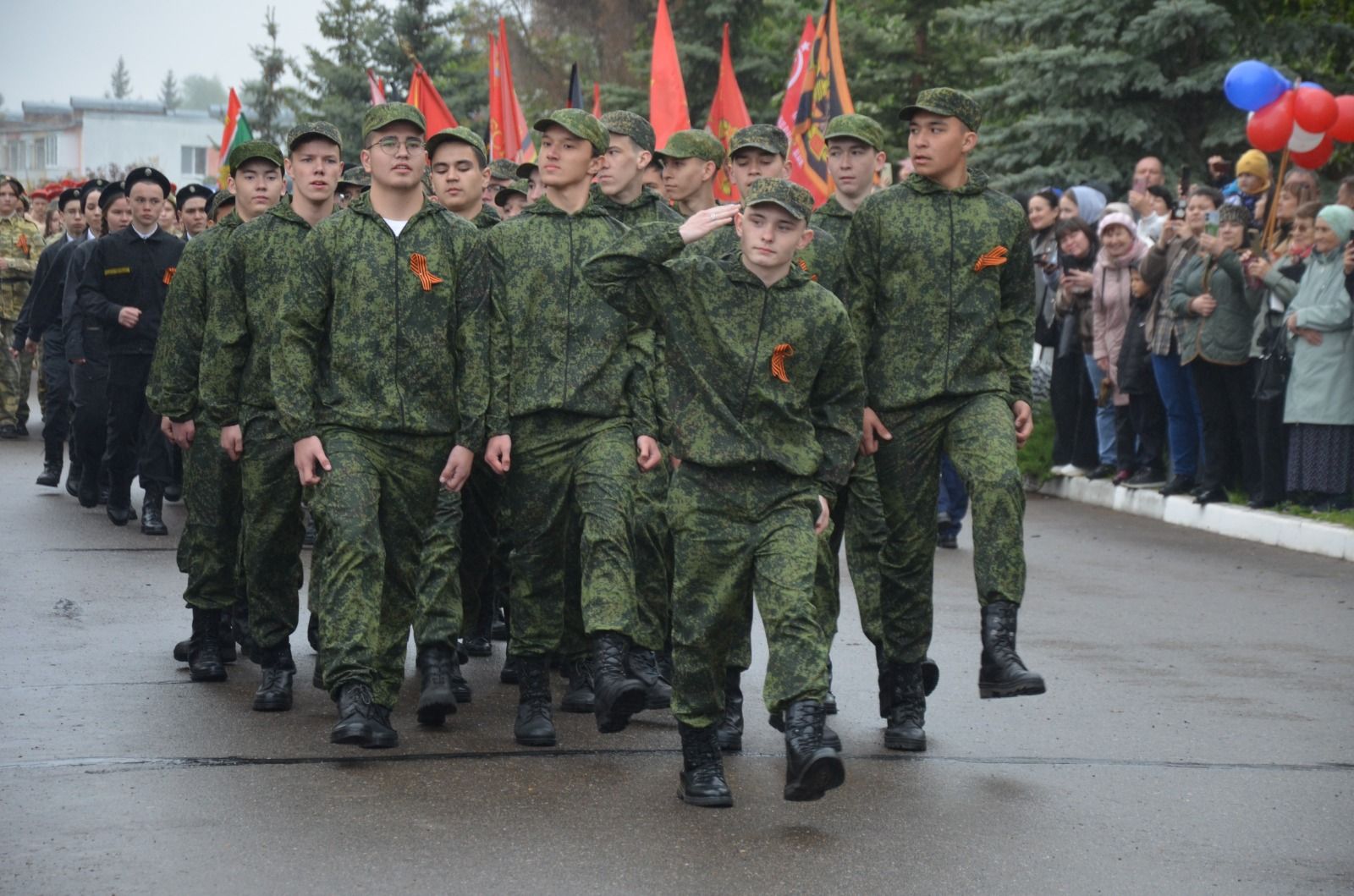 Парад, елдагыча, бәйрәмнең иң дулкынландыргыч өлеше булды