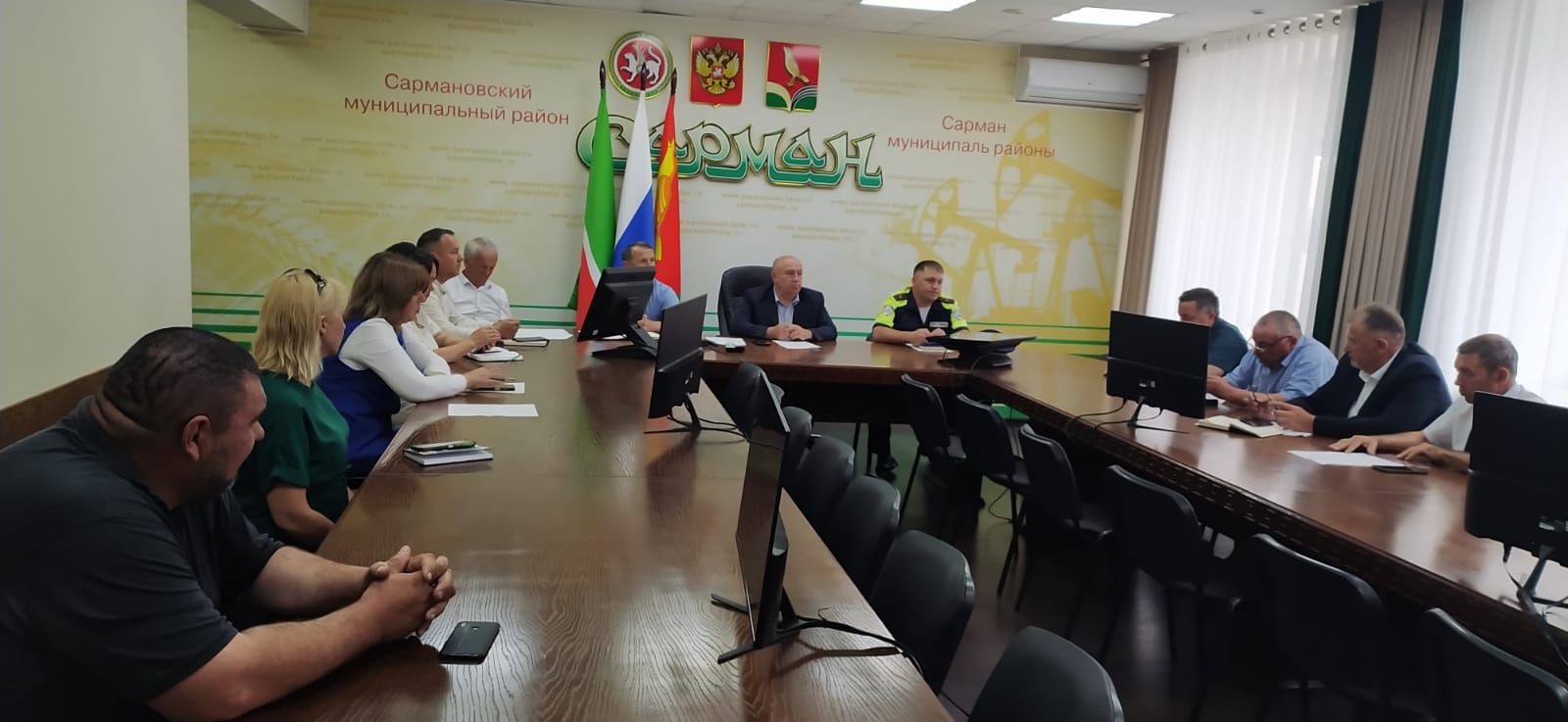 В районе рассмотрели вопросы по безопасности дорожного движения