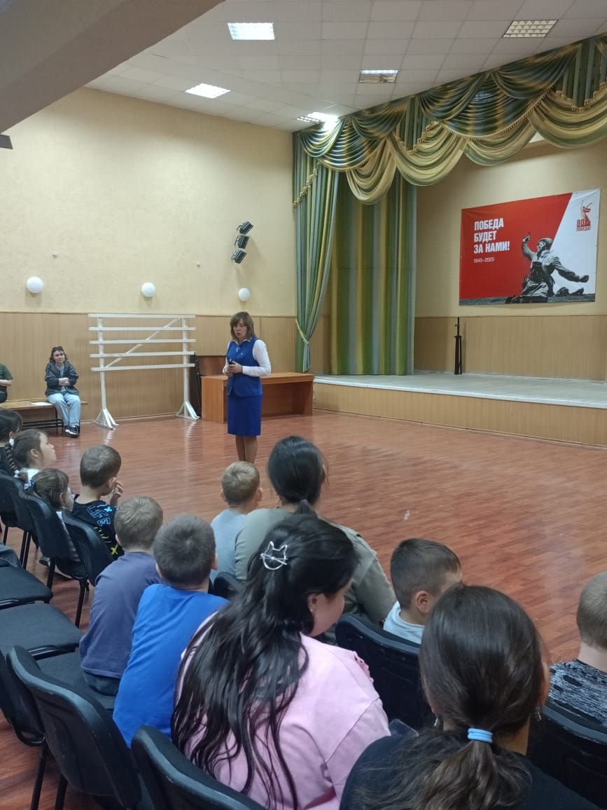 Профилактика ПДД для детей в Сарманово: беседа в Джалильской гимназии