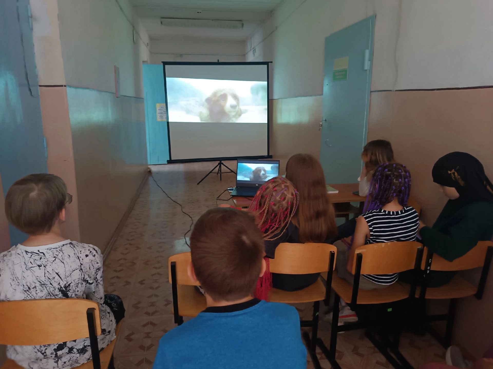 Школьники Сарманово отметили День эколога