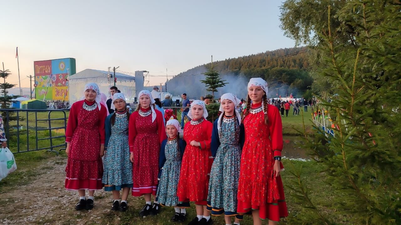 Ләкелеләр Питрау бүләкләренә ия булдылар