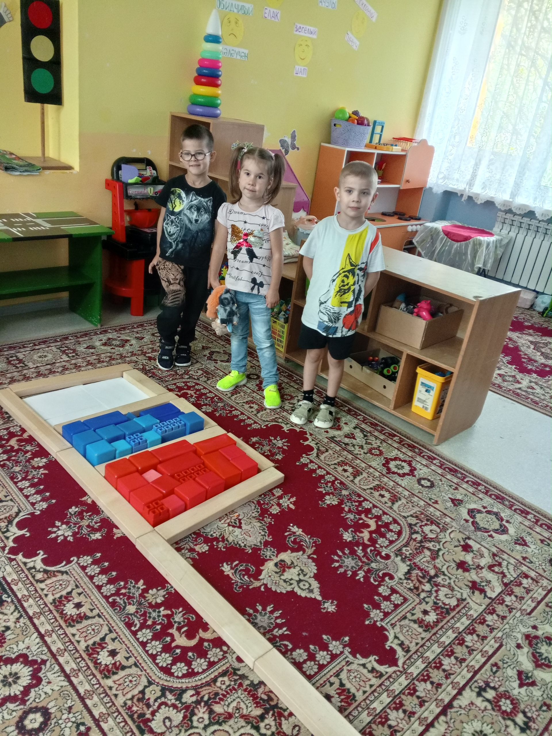 В детских садах района отметили День Государственного флага РФ