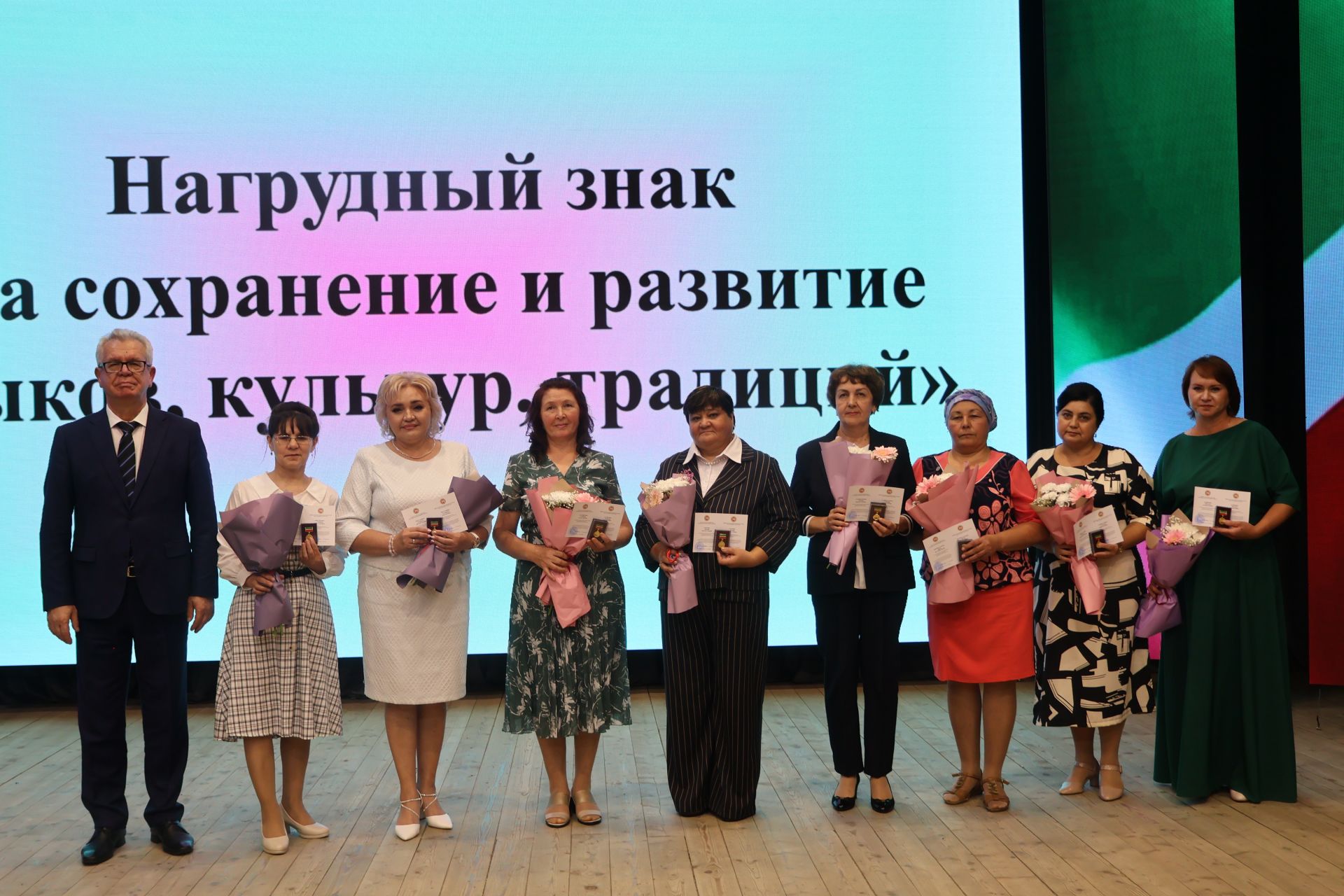 Район мөгаллимнәре рухи кыйммәтләрне саклауга зур өлеш кертәләр
