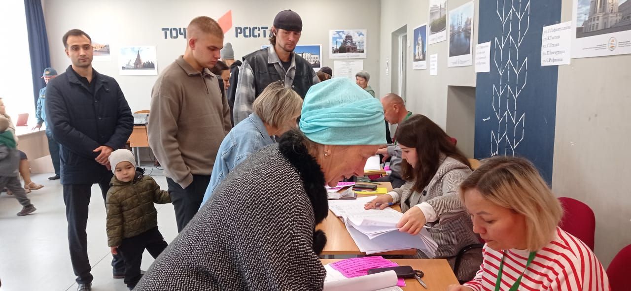 Сарман урта мәктәбендә сайлау уңаеннан күптөрле чаралар оештырылды