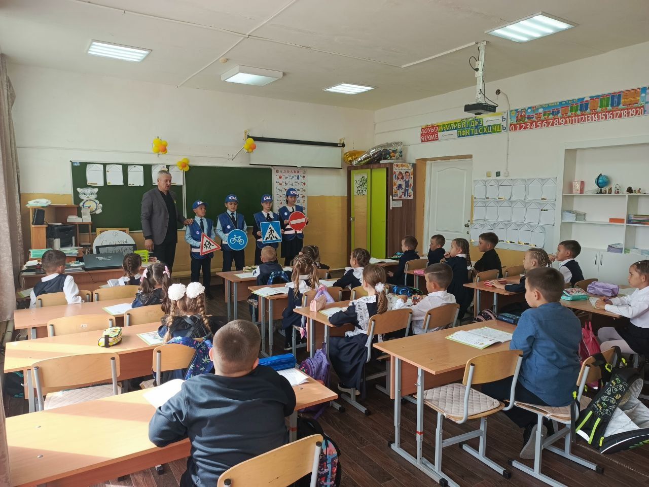 Сармановский район за безопасность на дорогах: в школах проходит Неделя ПДД