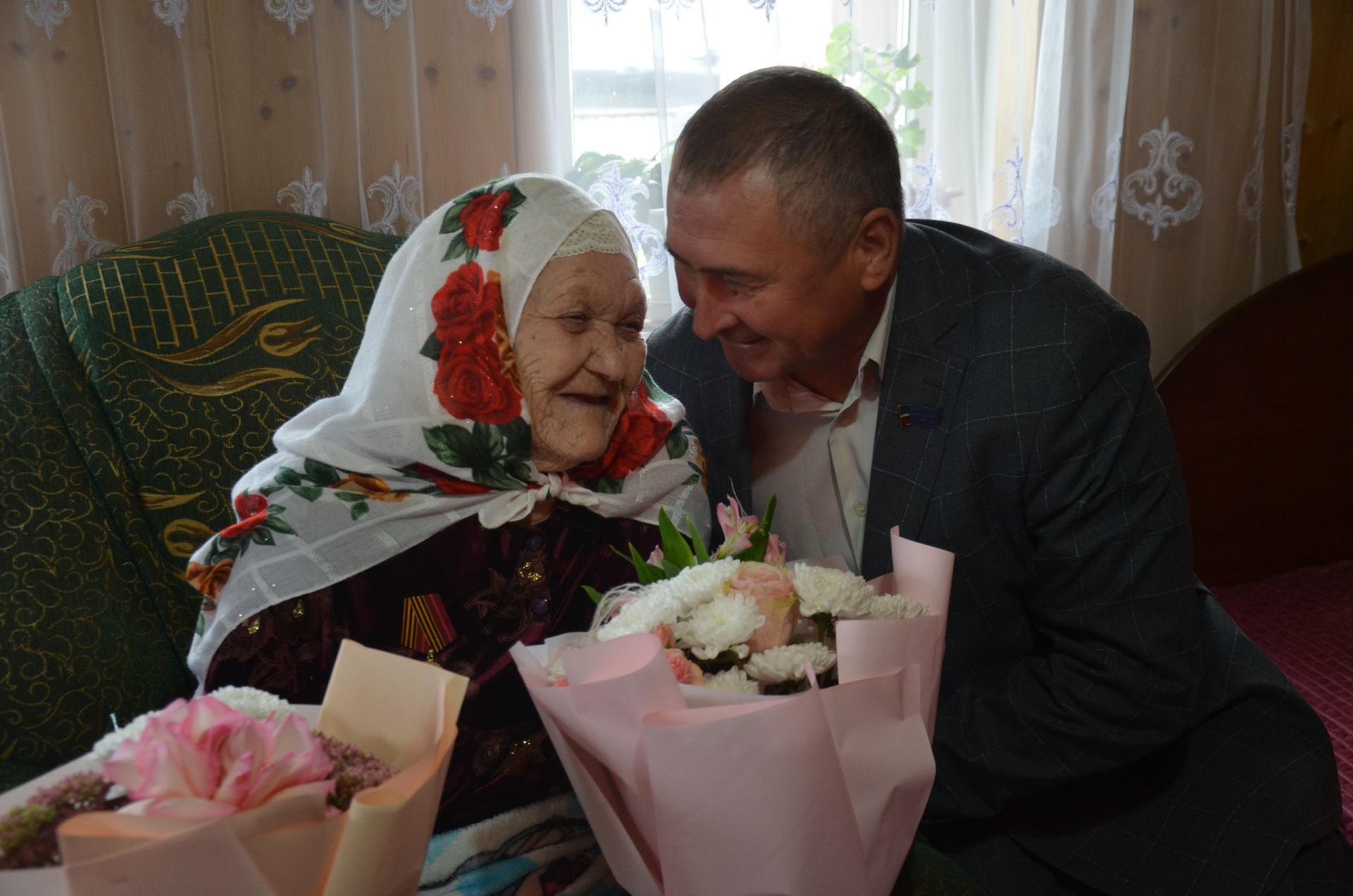 Вәсилә апаны 103 яше белән котладылар