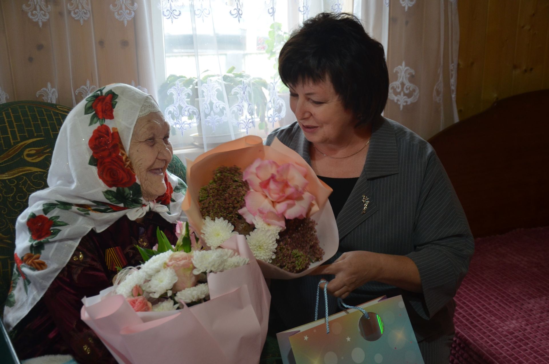 Вәсилә апаны 103 яше белән котладылар