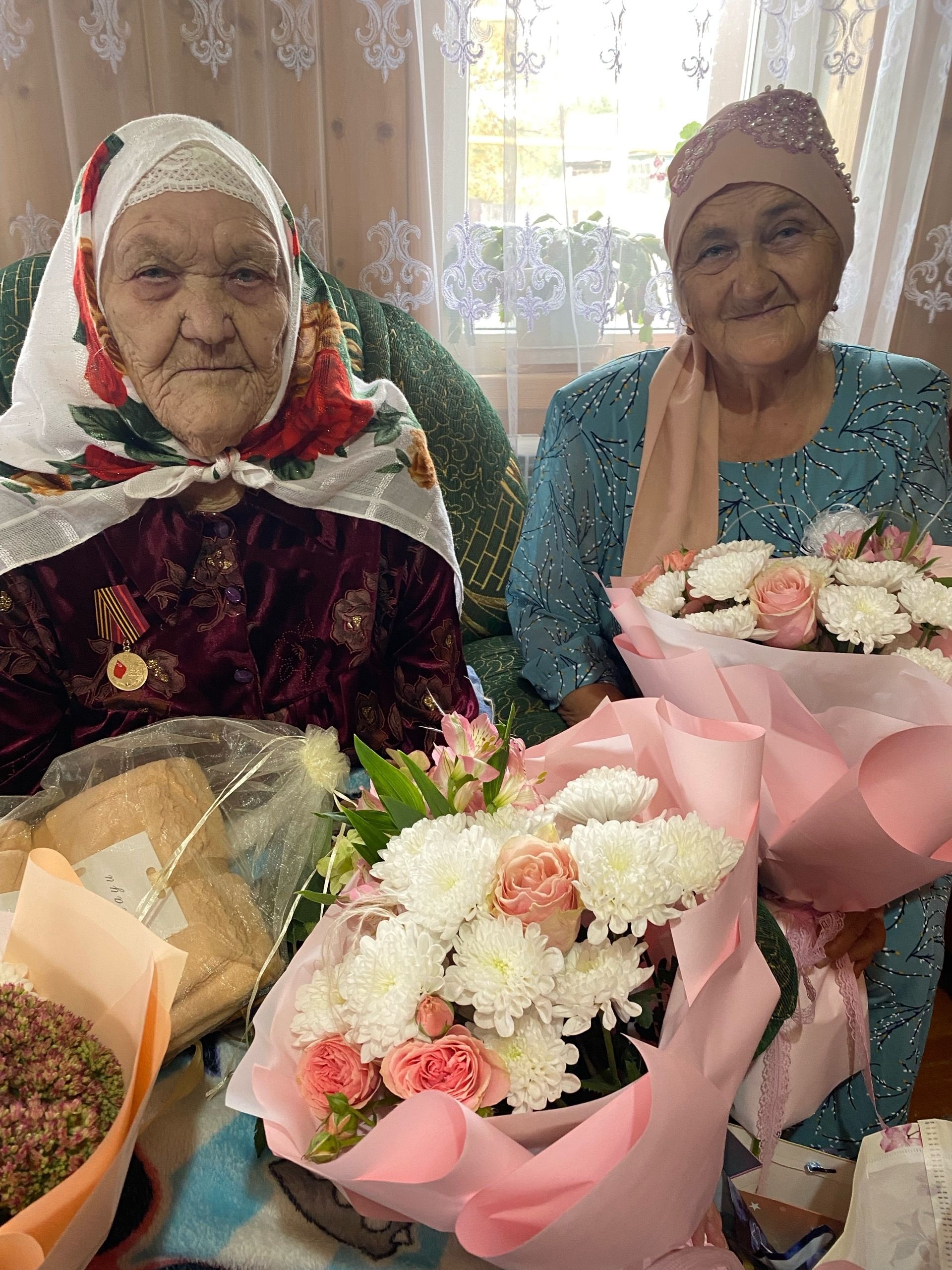 Вәсилә апаны 103 яше белән котладылар