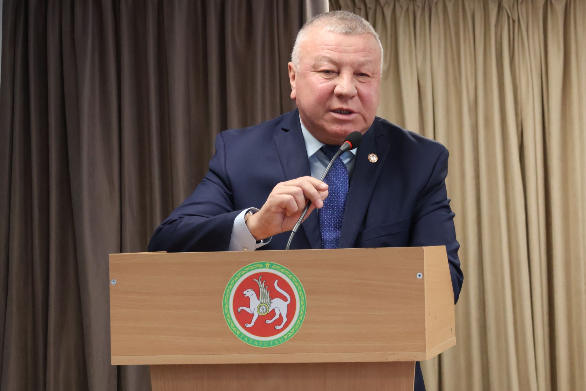 На заслуженный отдых проводили директора Сармановского колледжа