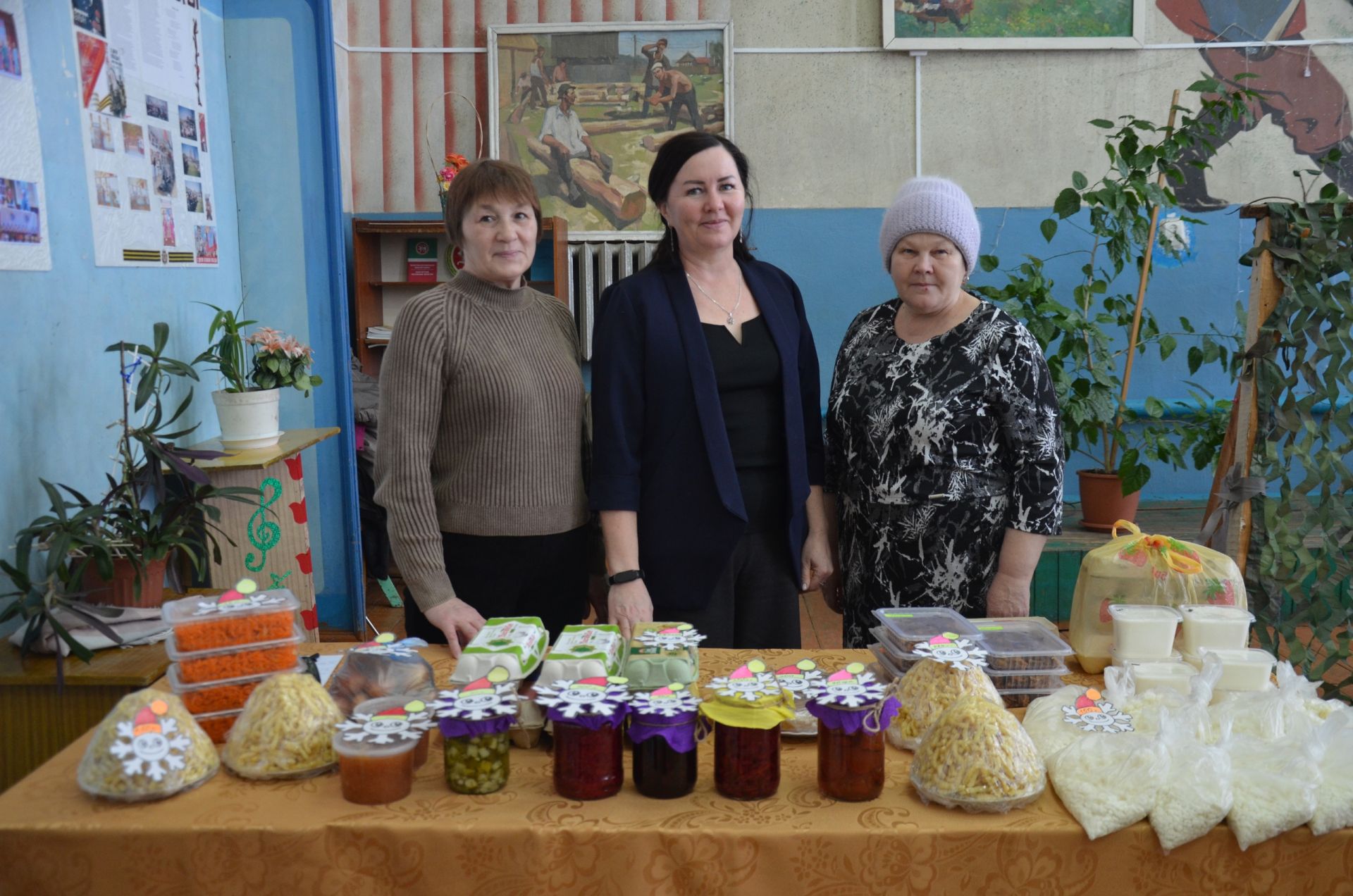 Янурыс халкы җирлектәге эшләрдән канәгать