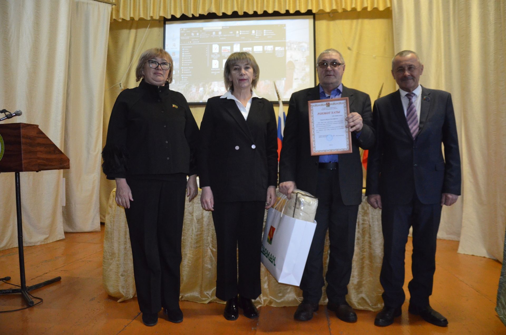 Иске Имән халкының сораулары булмады