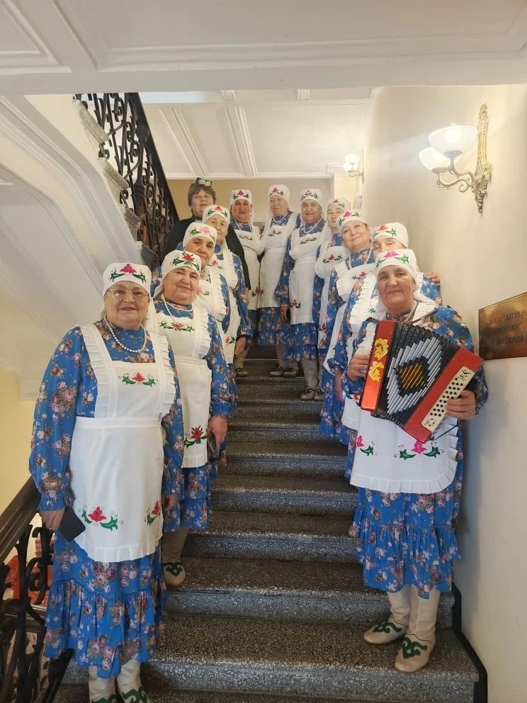 Сарманның «Чишмә» ансамбле «Татарстан» журналының юбилей кичәсен ачты