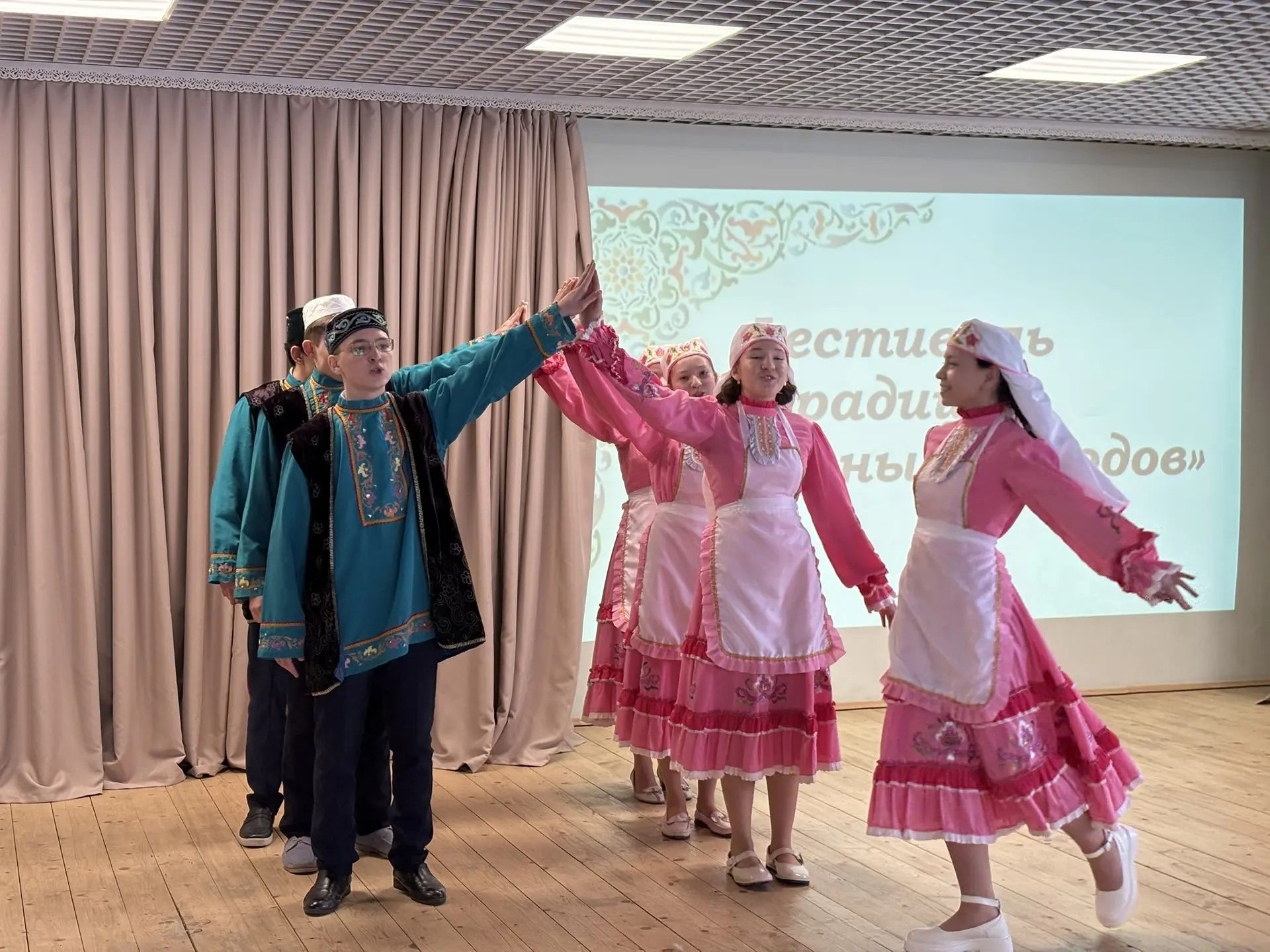 Сарманда «Тату сыйныф серләре» бәйгесенең муниципаль этабы узды