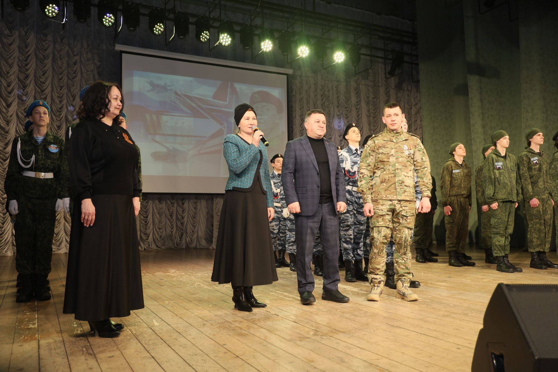 В Джалиле состоялся военно-патриотический конкурс «Есть стать в строй!»