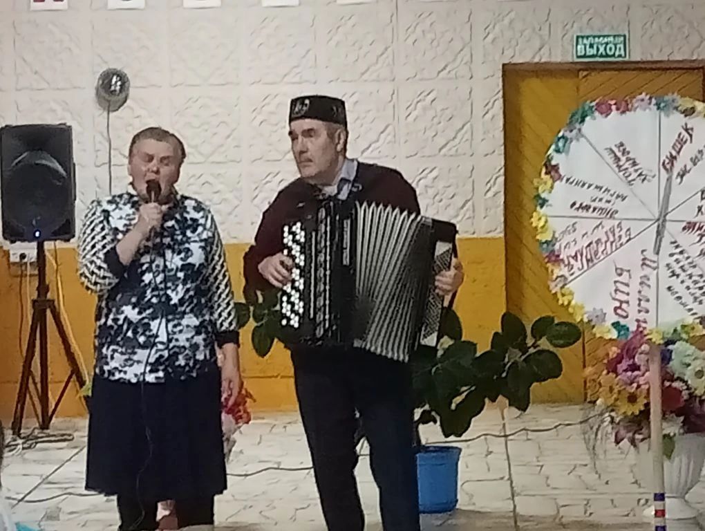 «Уңыш тәгәрмәче» Петровский Завод авылы халкына бәйрәм бүләк итте
