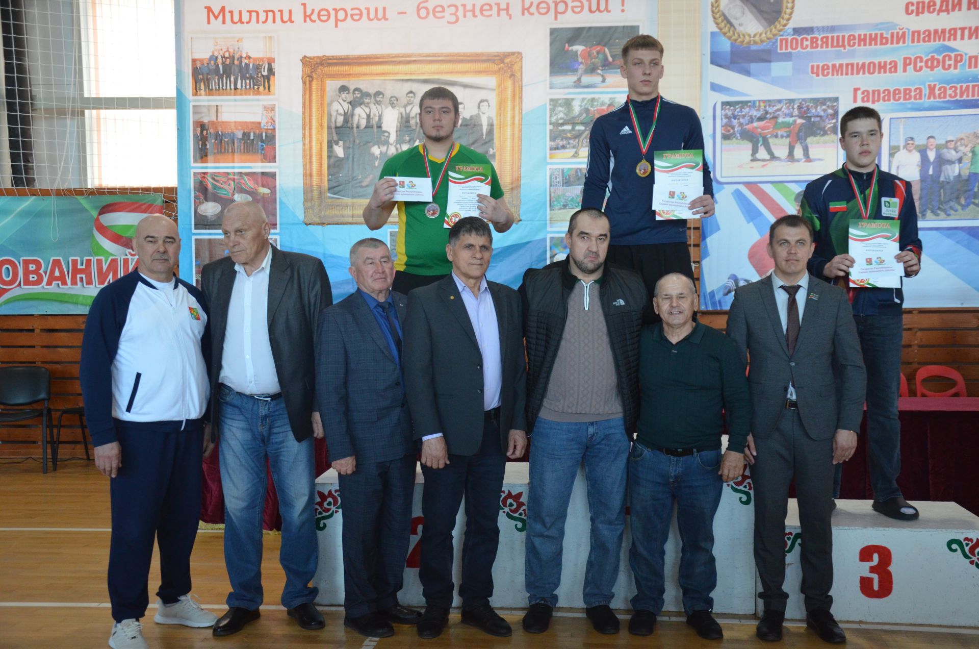 Сарман көрәшчеләре республика ярышында иң көчлеләр булып танылдылар