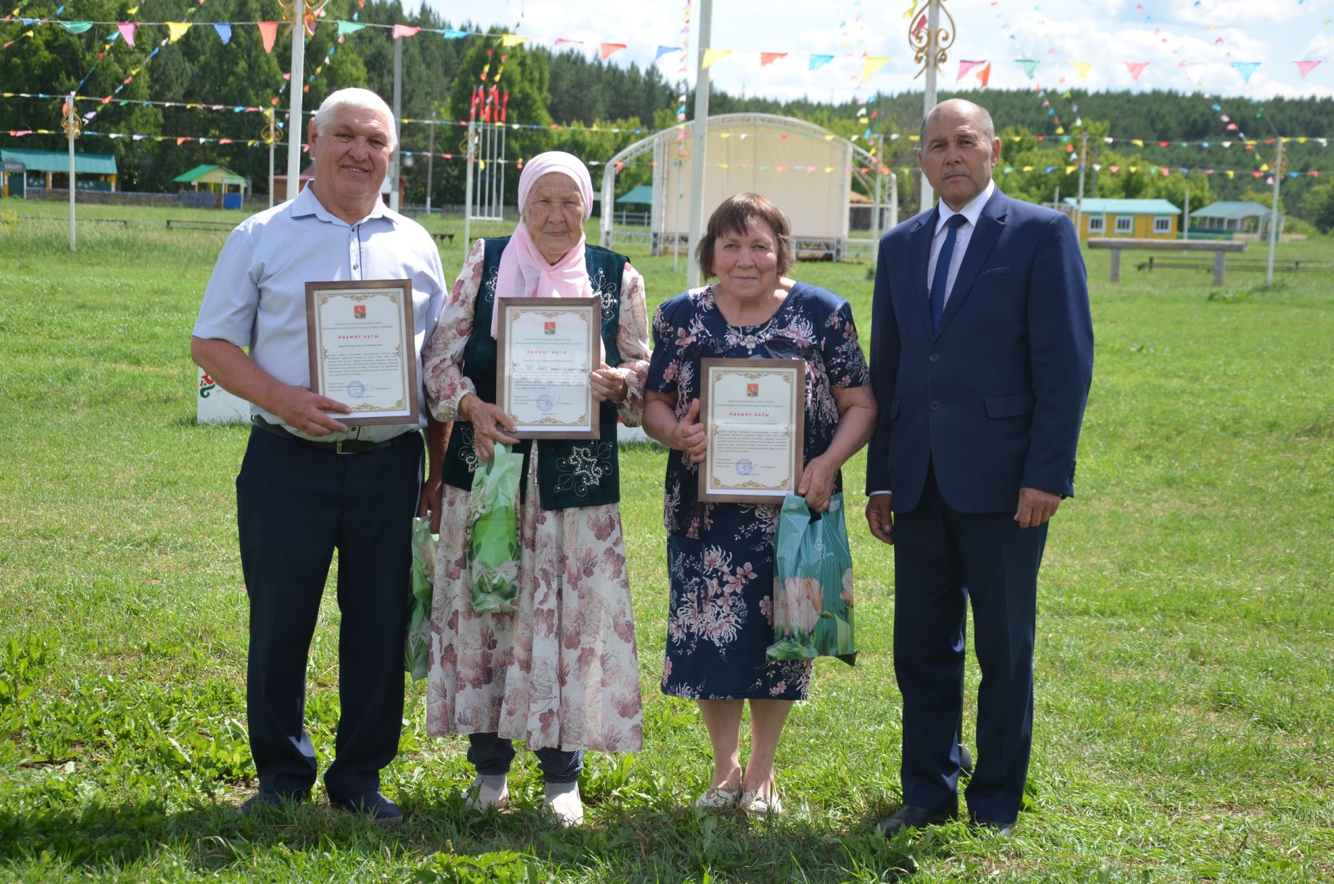 Өлкәннәр Даулы болынны гөрләттеләр