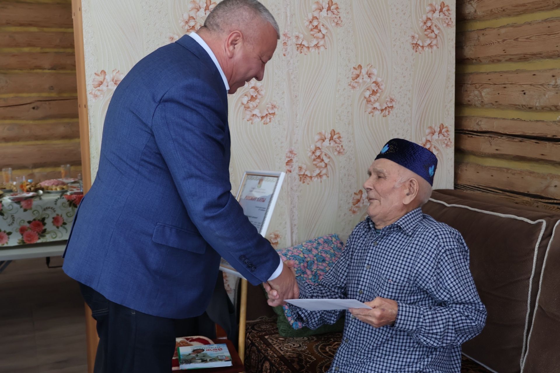 Урта Кәшердә Касыйм Сәүбәнов 95 яшен билгеләп үтте