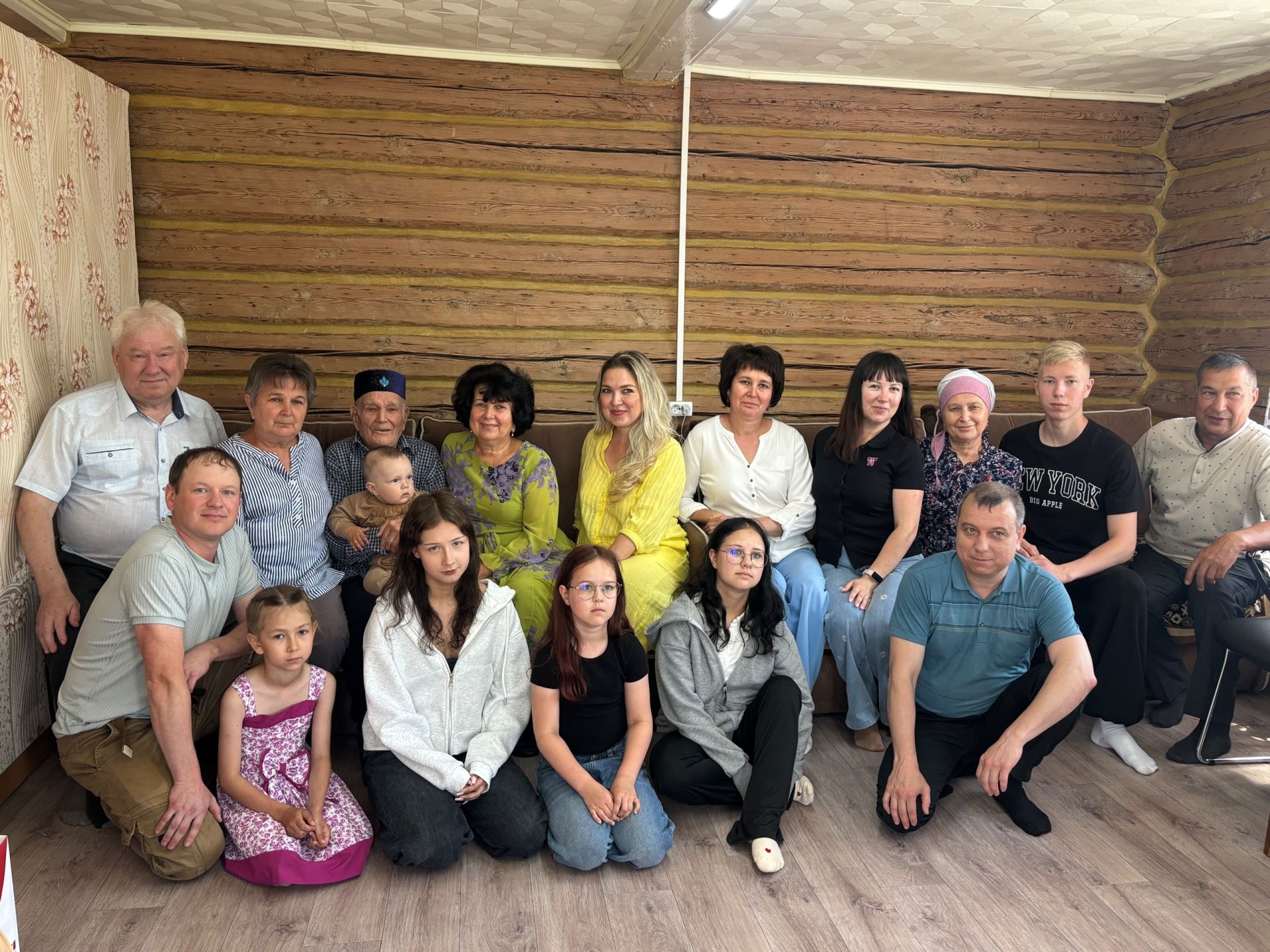 Урта Кәшердә Касыйм Сәүбәнов 95 яшен билгеләп үтте