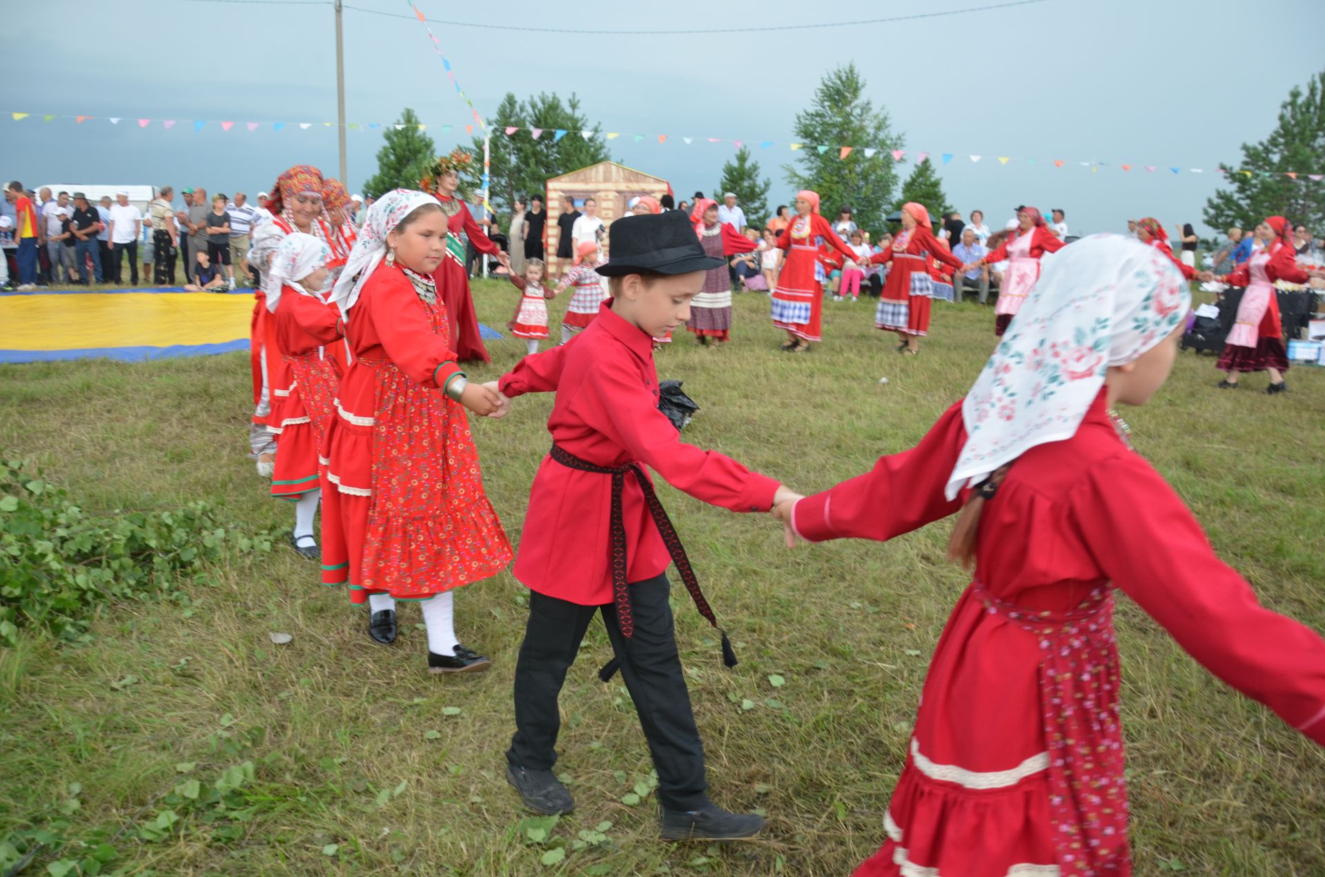 Ләкедә Питрау гөрләде
